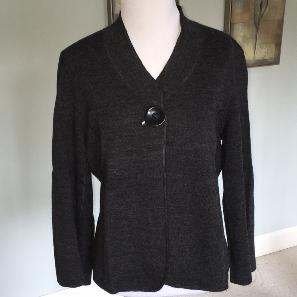 Clothes by Revue single-button cardigan